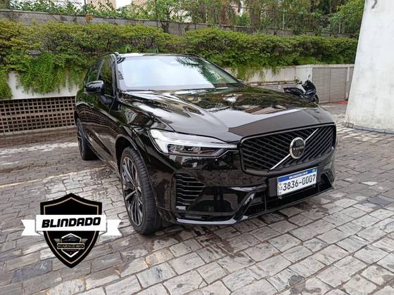 VOLVO XC60 2.0 T8 PHEV ULTRA DARK AWD GEARTRONIC